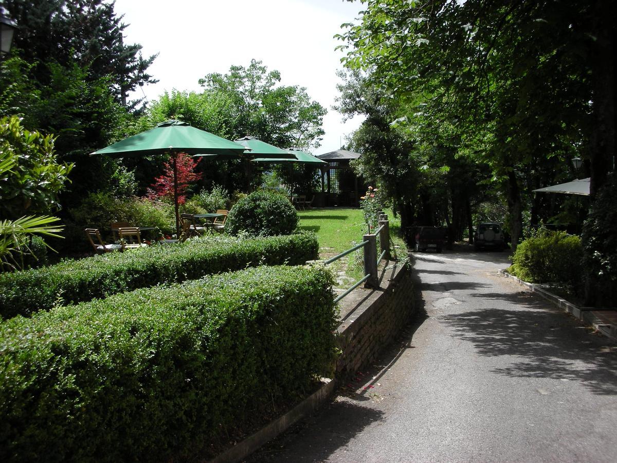Villa Delle Rose - Hotel Paradiso Amandola Exterior photo