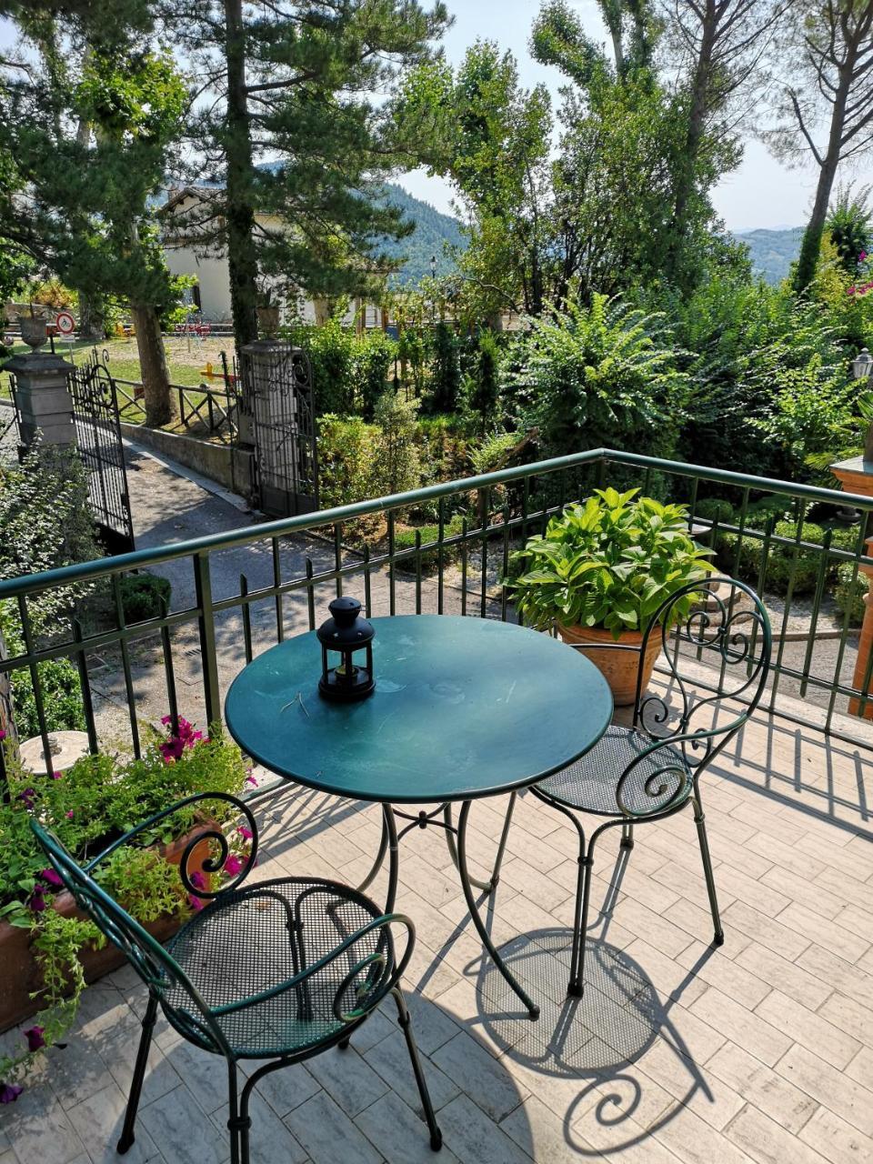 Villa Delle Rose - Hotel Paradiso Amandola Exterior photo